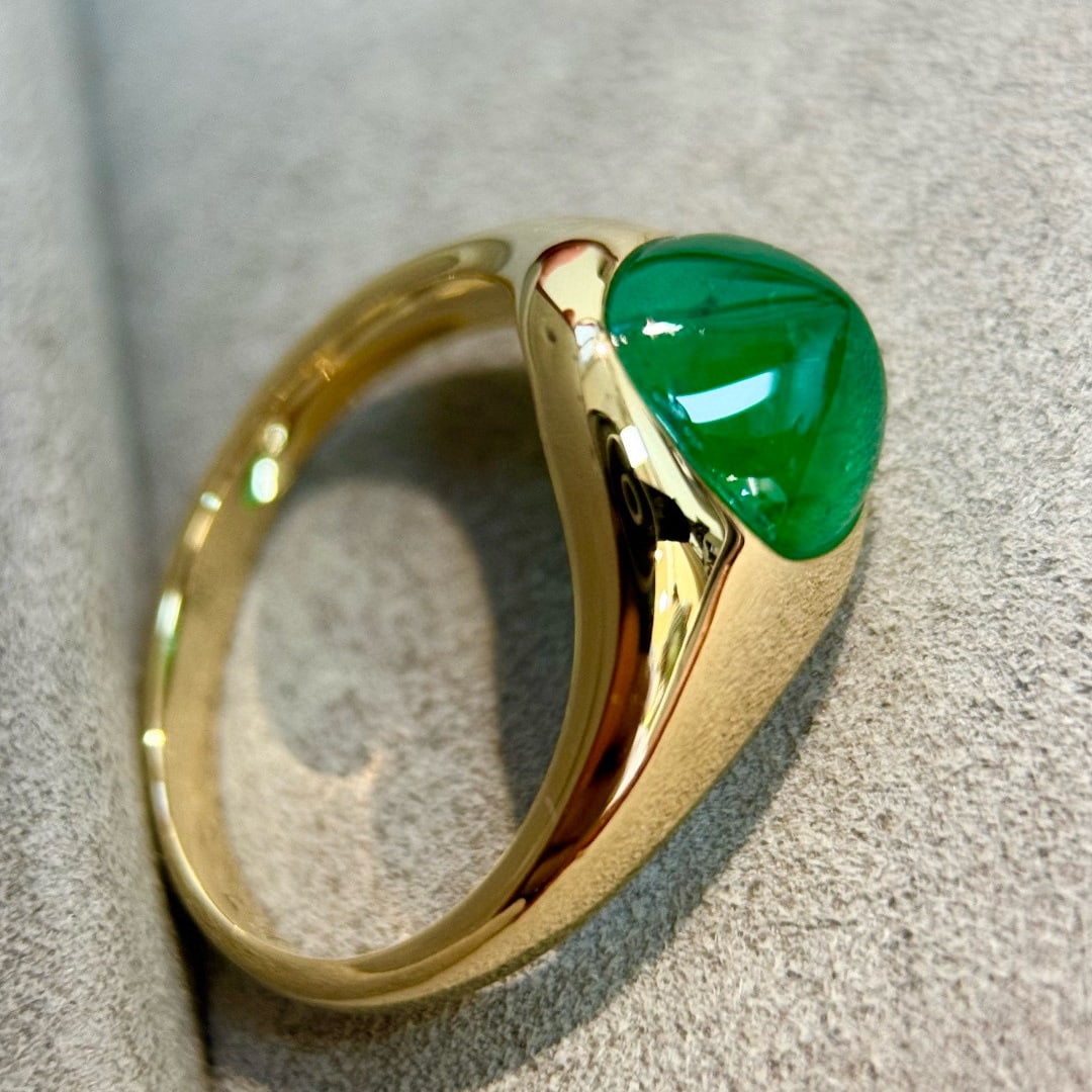 14k Gold 2.39 Ct Vivid Green Natural Emerald Ring - 4