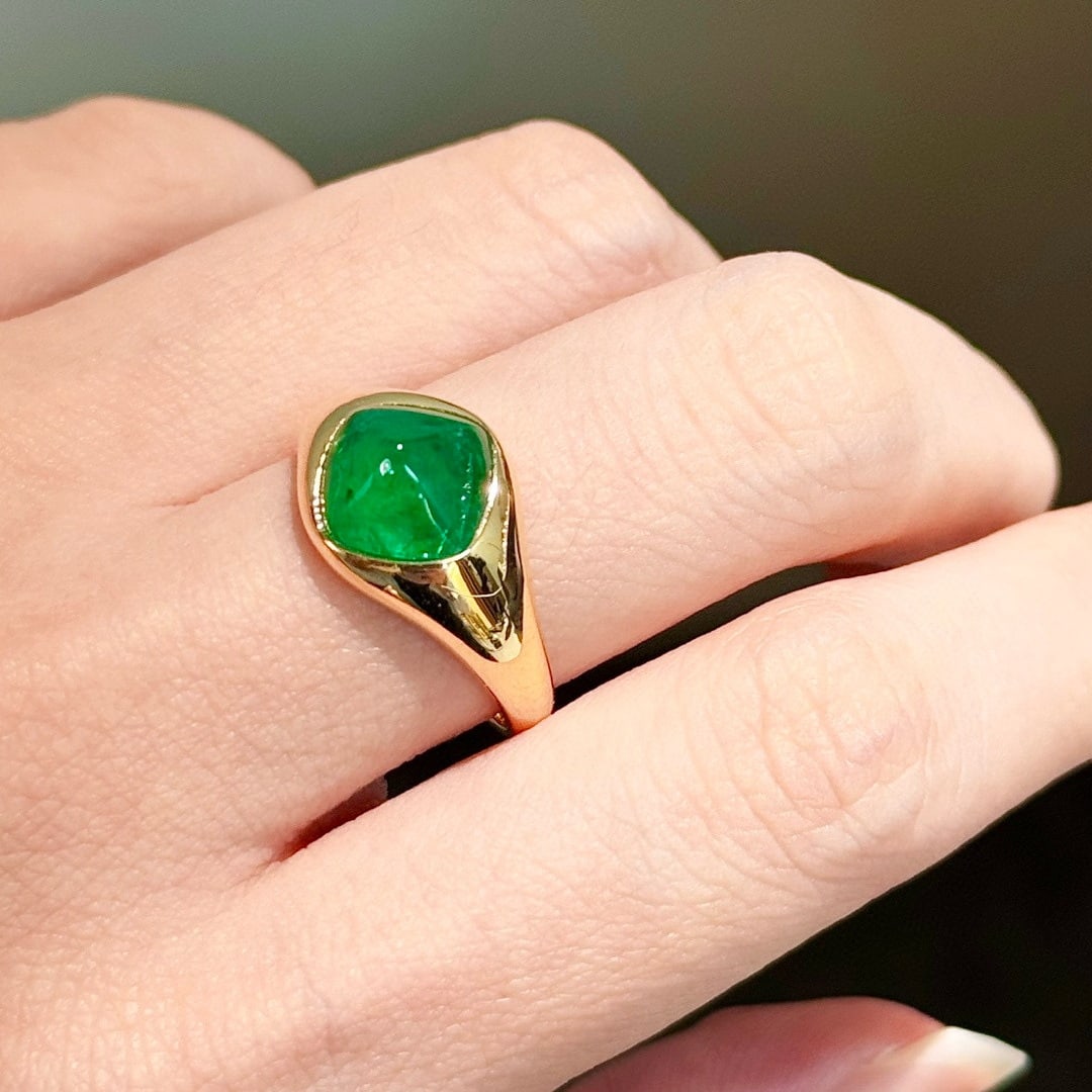 14k Gold 2.39 Ct Vivid Green Natural Emerald Ring - 7
