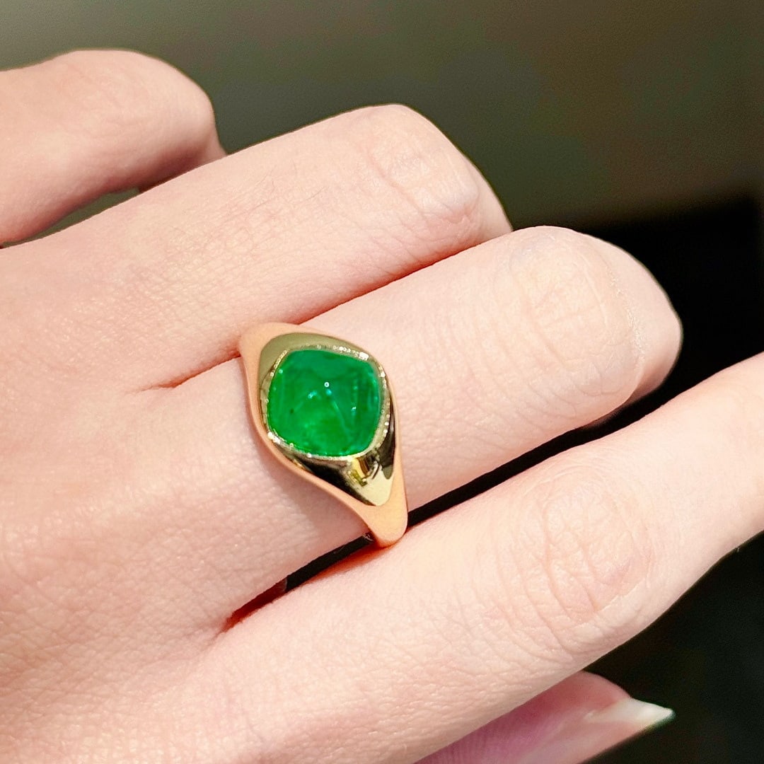 14k Gold 2.39 Ct Vivid Green Natural Emerald Ring - 8