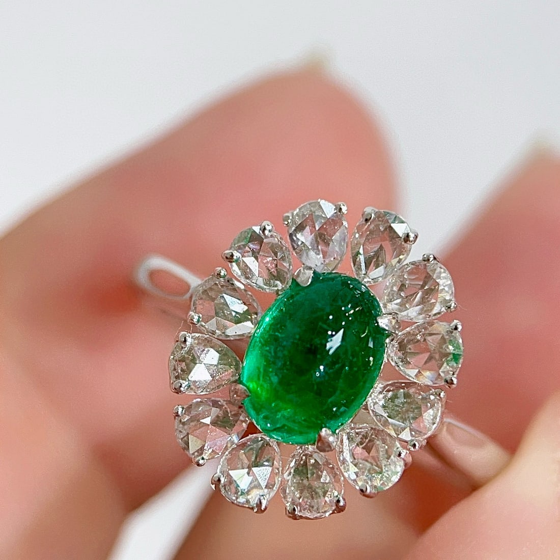 14k Gold 1.55 Ctw Vivid Green Natural Emerald & Diamond Ring: Ref:231086118 // gold content:14k gold // ring size:7. 25us // // main gemstone:emerald // shape:oval // carat weight:1ct // color:vivid green // treatment:natural // // adjacent gemstone 2 : diamond 