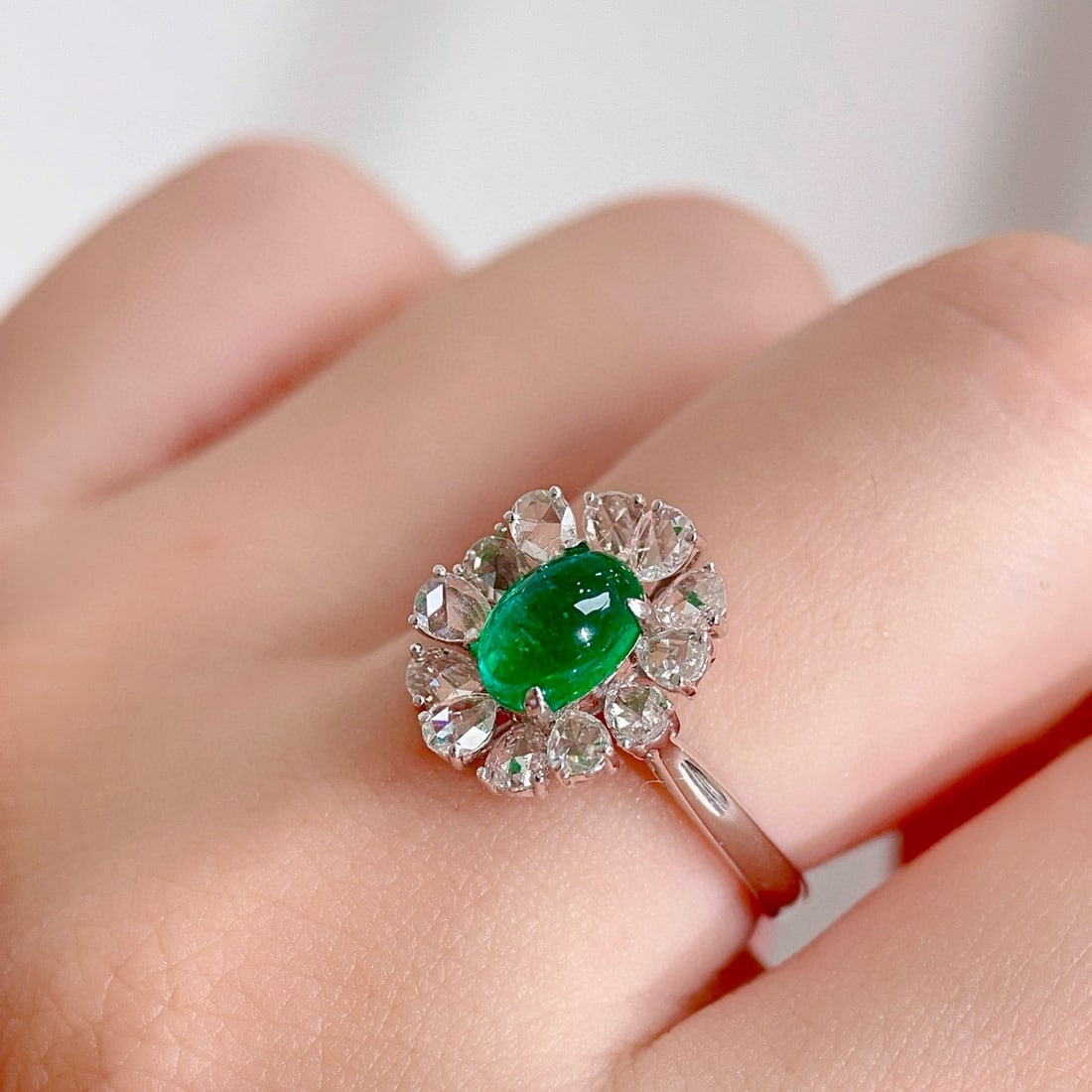 14k Gold 1.55 Ctw Vivid Green Natural Emerald & Diamond Ring - 7