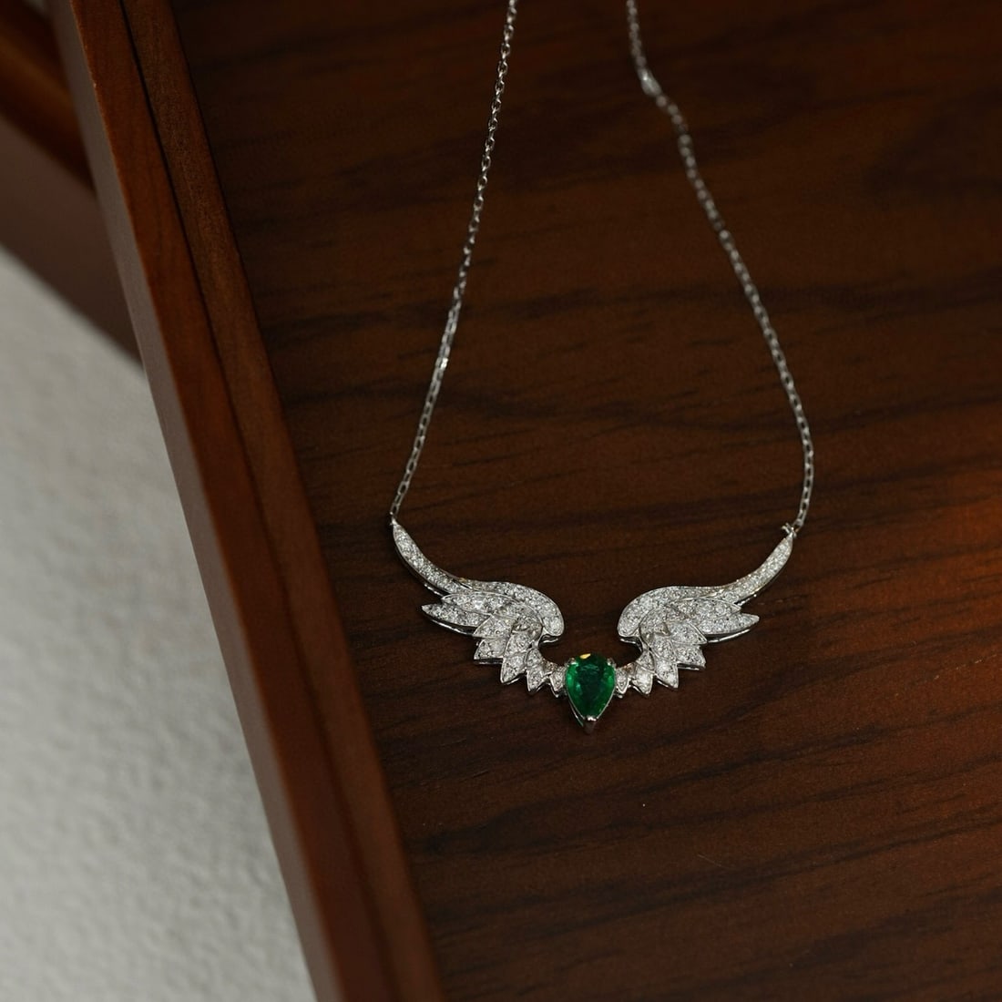 14k Gold 0.64 Ctw Vivid Green Natural Emerald & Diamond Necklace - 6