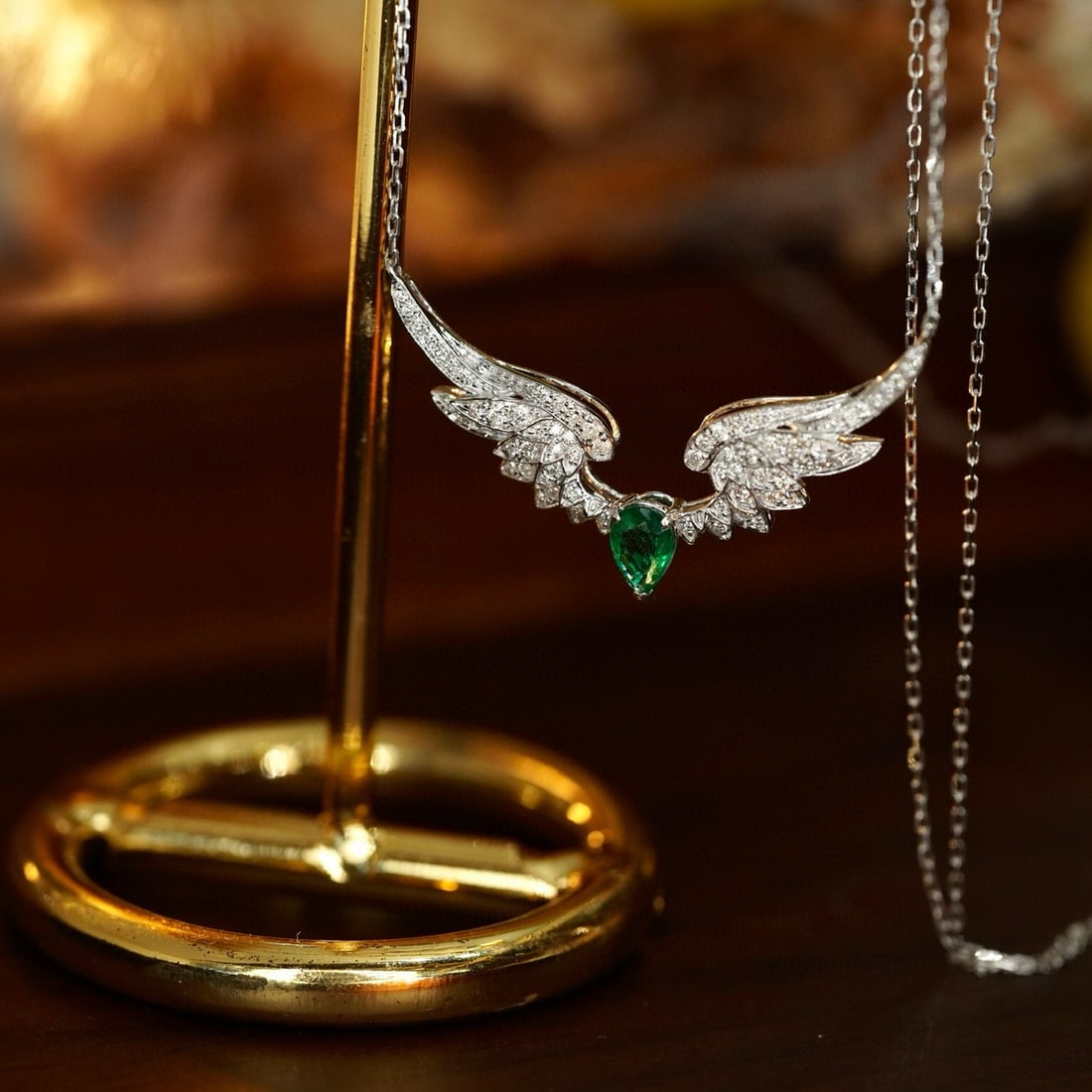 14k Gold 0.64 Ctw Vivid Green Natural Emerald & Diamond Necklace - 7