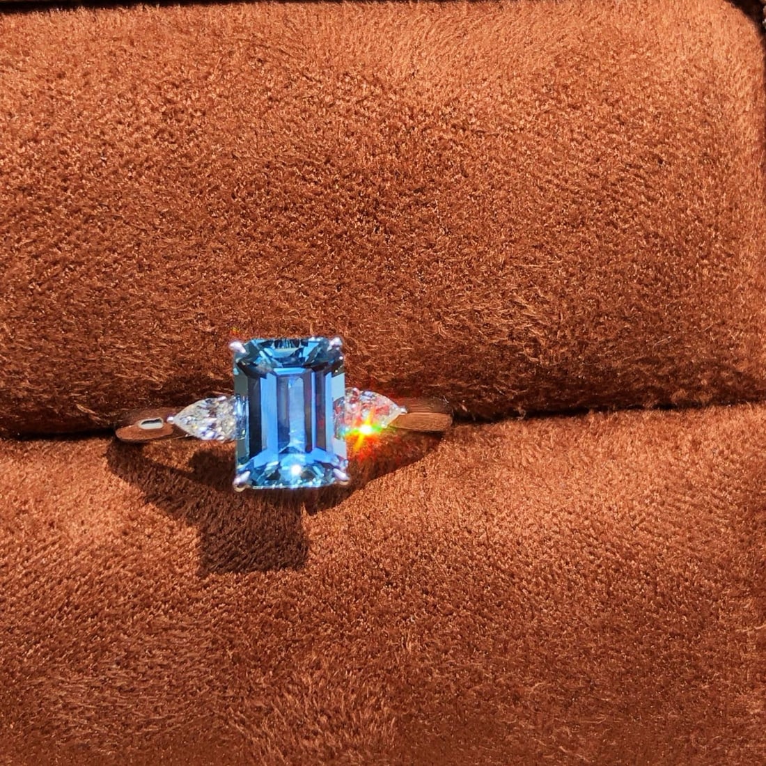14k Gold 1.51 Ctw Natural Aquamarine & Diamond Ring: Ref:231086146 // gold content:14k gold // ring size:7. 25us // // main gemstone:aquamarine // shape:octagonal // carat weight:1. 35ct // color:santa maria color // treatment:natural // // adjacent