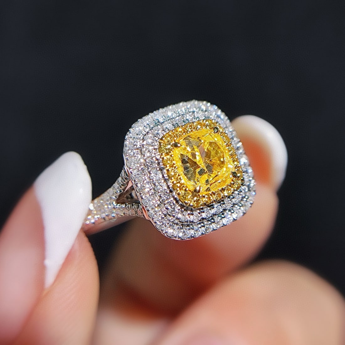 14k Gold 1.47 Ctw Natural Yellow Diamond & Diamond Ring - 2