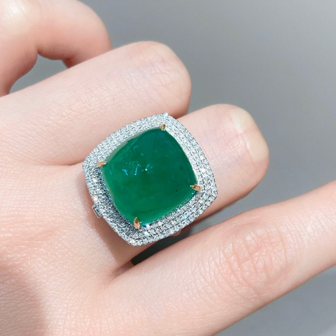 14k Gold 14.7 Ct Vivid Green Natural Emerald & Diamond Ring/pendant( Without Chain ) - 8