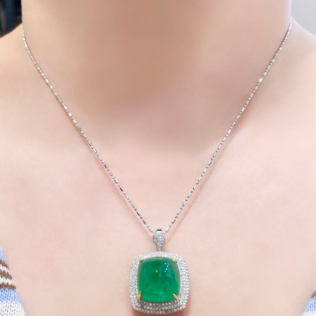 14k Gold 14.7 Ct Vivid Green Natural Emerald & Diamond Ring/pendant( Without Chain ) - 9