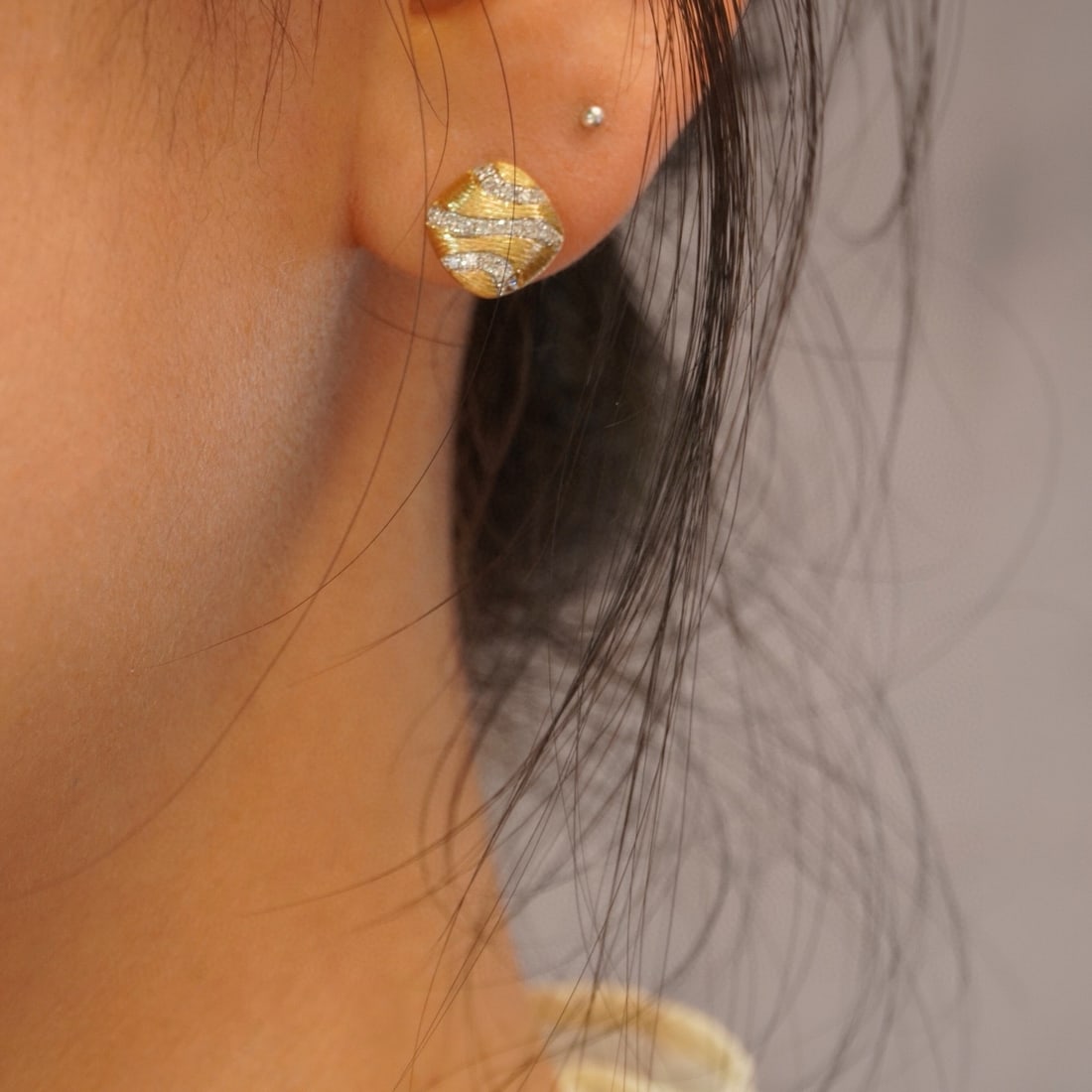 14k Gold 0.24 Ct Natural H Diamond Earrings - 4