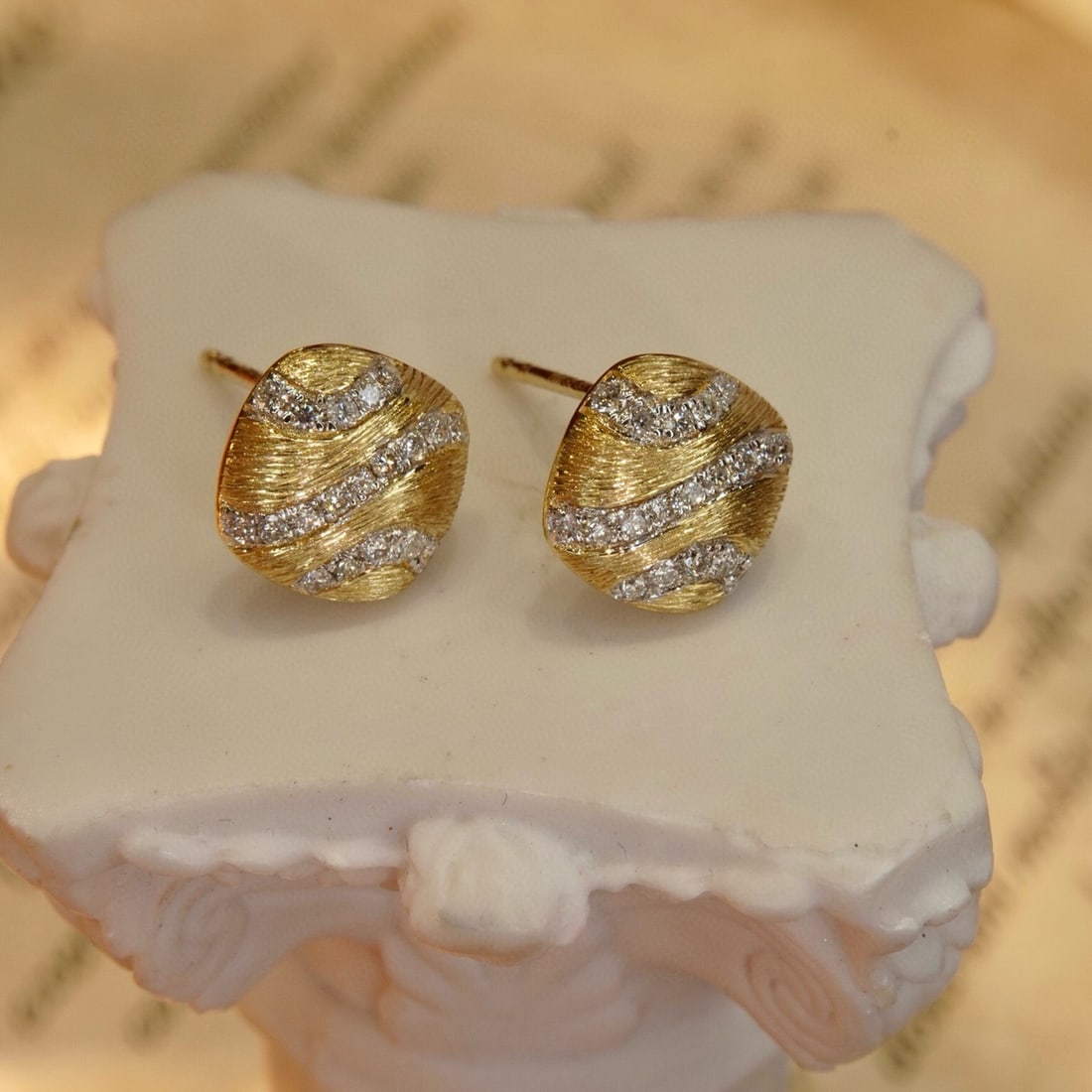14k Gold 0.24 Ct Natural H Diamond Earrings - 9