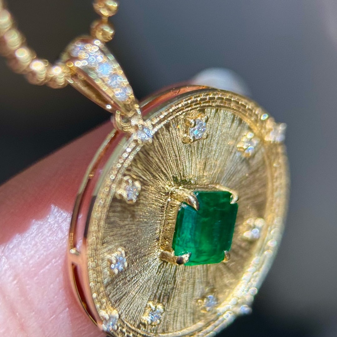 14k Gold 0.78 Ctw Vivid Green Natural Emerald & Diamond Pendant( Without Chain ) - 6