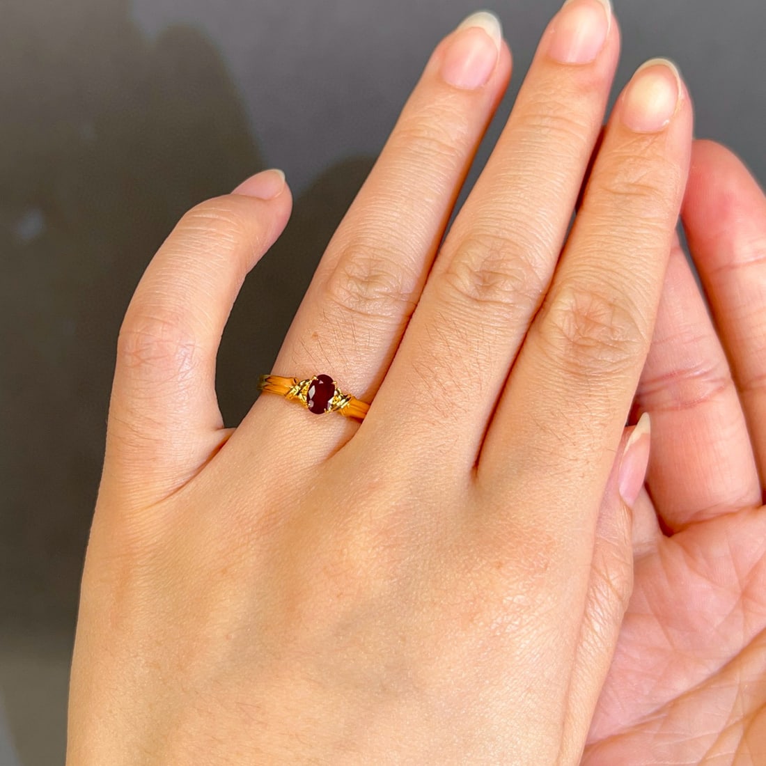14k Gold 0.65 Ct Natural Ruby Ring - 4