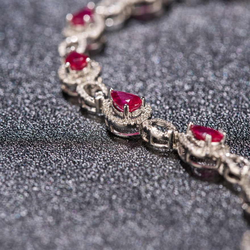 14k Gold 3.78 Ctw Natural Ruby & Diamond Bracelet - 9
