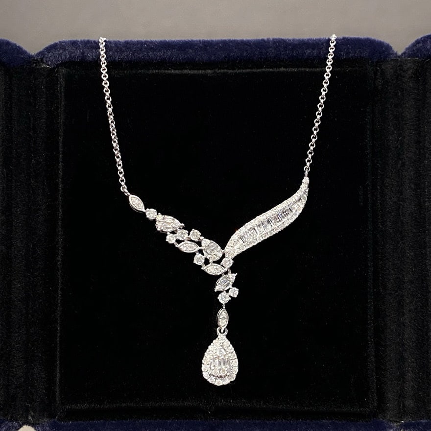 14k Gold 0.6 Ct Natural H Diamond Necklace: Ref:231087058 // gold content:14k gold // main gemstone:diamond // shape:multiple // carat weight:0. 6ct // clarity grade:vs-si // color:h // treatment:natural // Condition: New Low Estimate: 3500.00