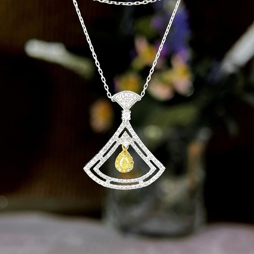 14k Gold 0.5 Ct Natural Color Diamond Necklace: Ref:231087062 // gold content:14k gold // main gemstone:diamond // shape:multiple // carat weight:0. 5ct // clarity grade:vs-si // color:color // treatment:natural // Condition: New Low Estimate: