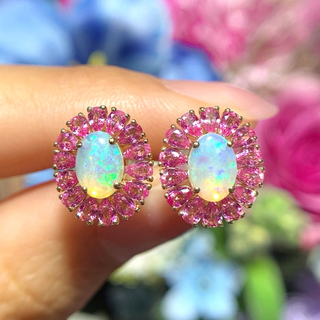 14k Gold 2.89 Ctw Natural Opal & Sapphire Earrings: Ref:231087069 // gold content:14k gold // main gemstone:opal // shape:oval // carat weight:0. 85ct // color:color // treatment:natural // // adjacent gemstone 2 : sapphire // number of stones:30 //