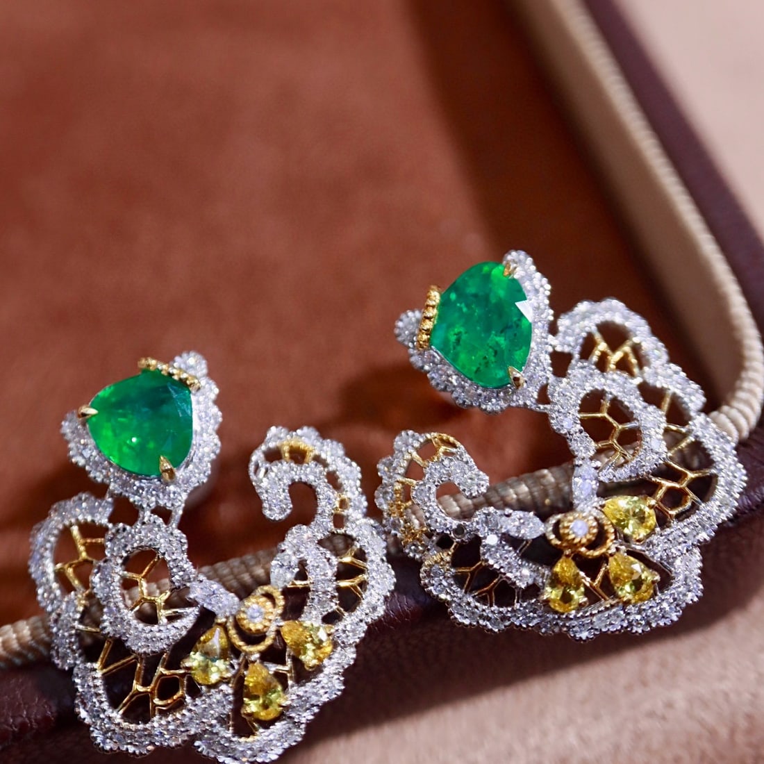 14k Gold 2.19 Ctw Natural Emerald & Diamond Earrings - 3