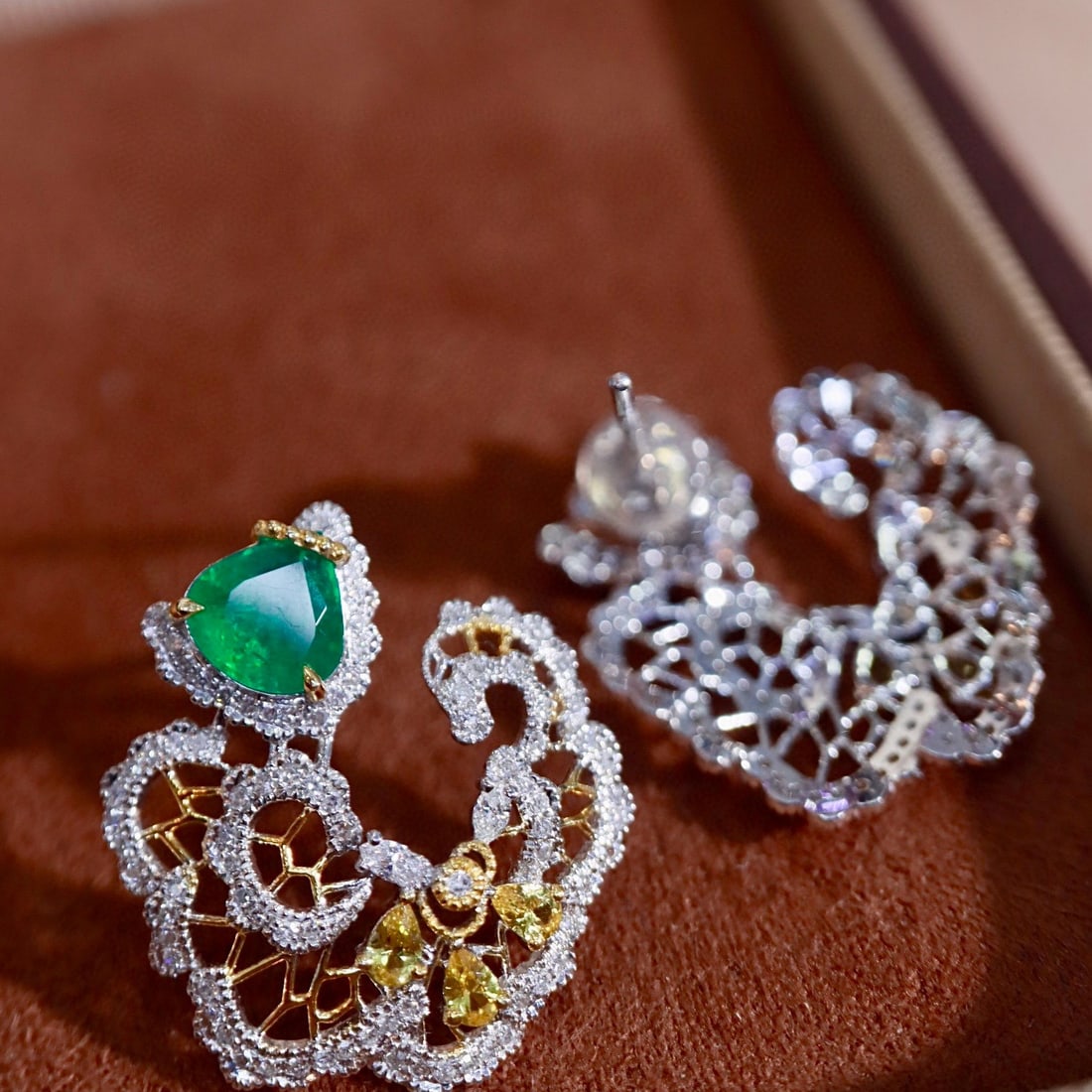 14k Gold 2.19 Ctw Natural Emerald & Diamond Earrings - 7
