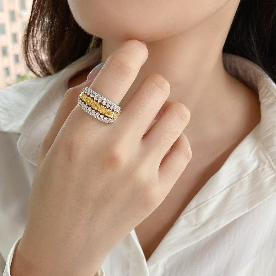 14k Gold 1.9 Ct Natural Color Diamond Ring - 4