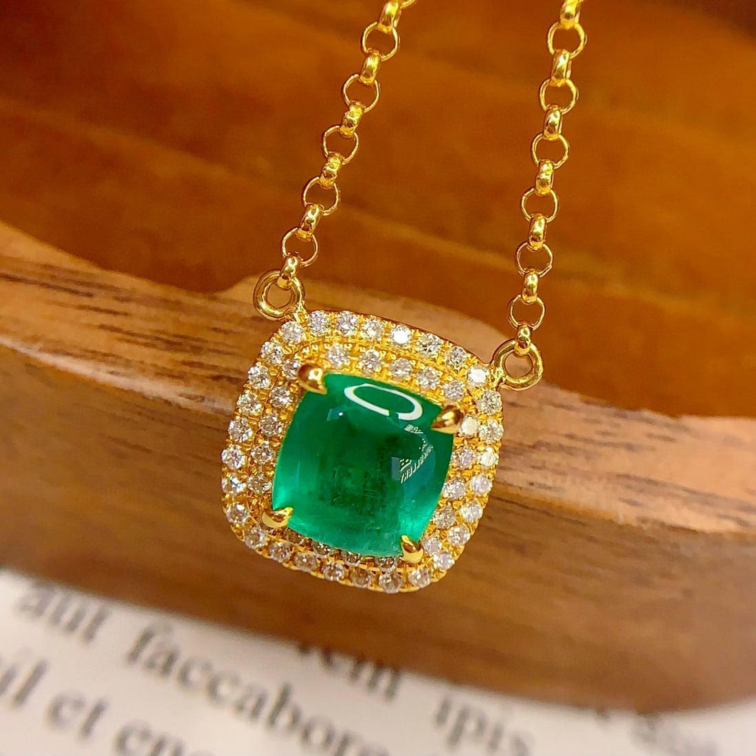 14k Gold 1.8 Ct Natural Emerald & Diamond Necklace - 2