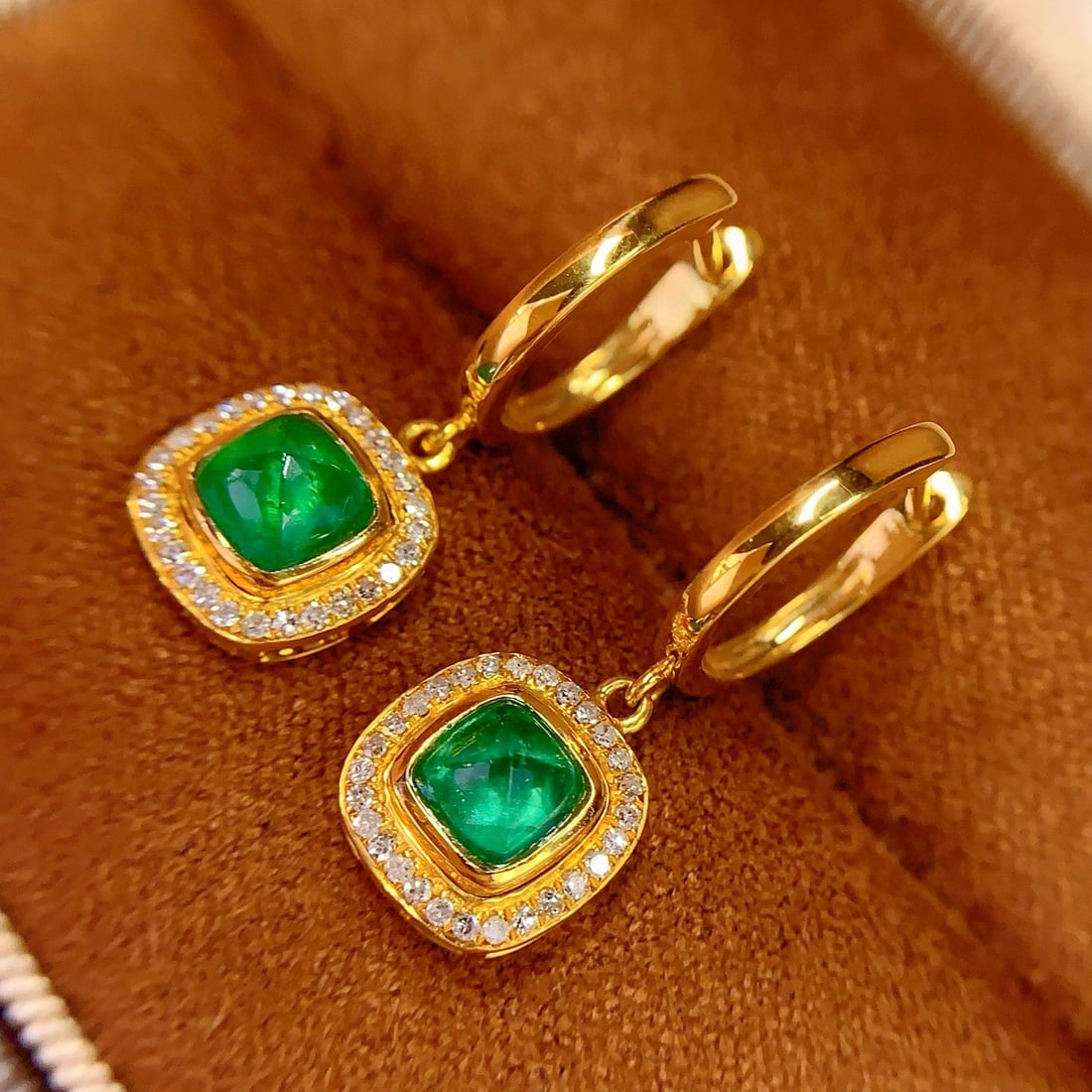 14k Gold 2 Ct Natural Emerald & Diamond Earrings - 7