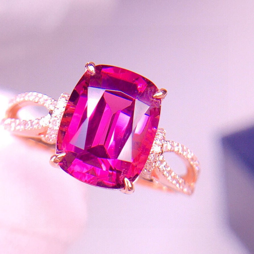 14k Gold 3.1 Ct Natural Tourmaline & Diamond Ring: Ref:231087173 // gold content:14k gold // ring size:7. 25 us // // main gemstone:tourmaline // shape:cushion // carat weight:3. 1ct // color:red // treatment:natural // // adjacent gemstone 2 :