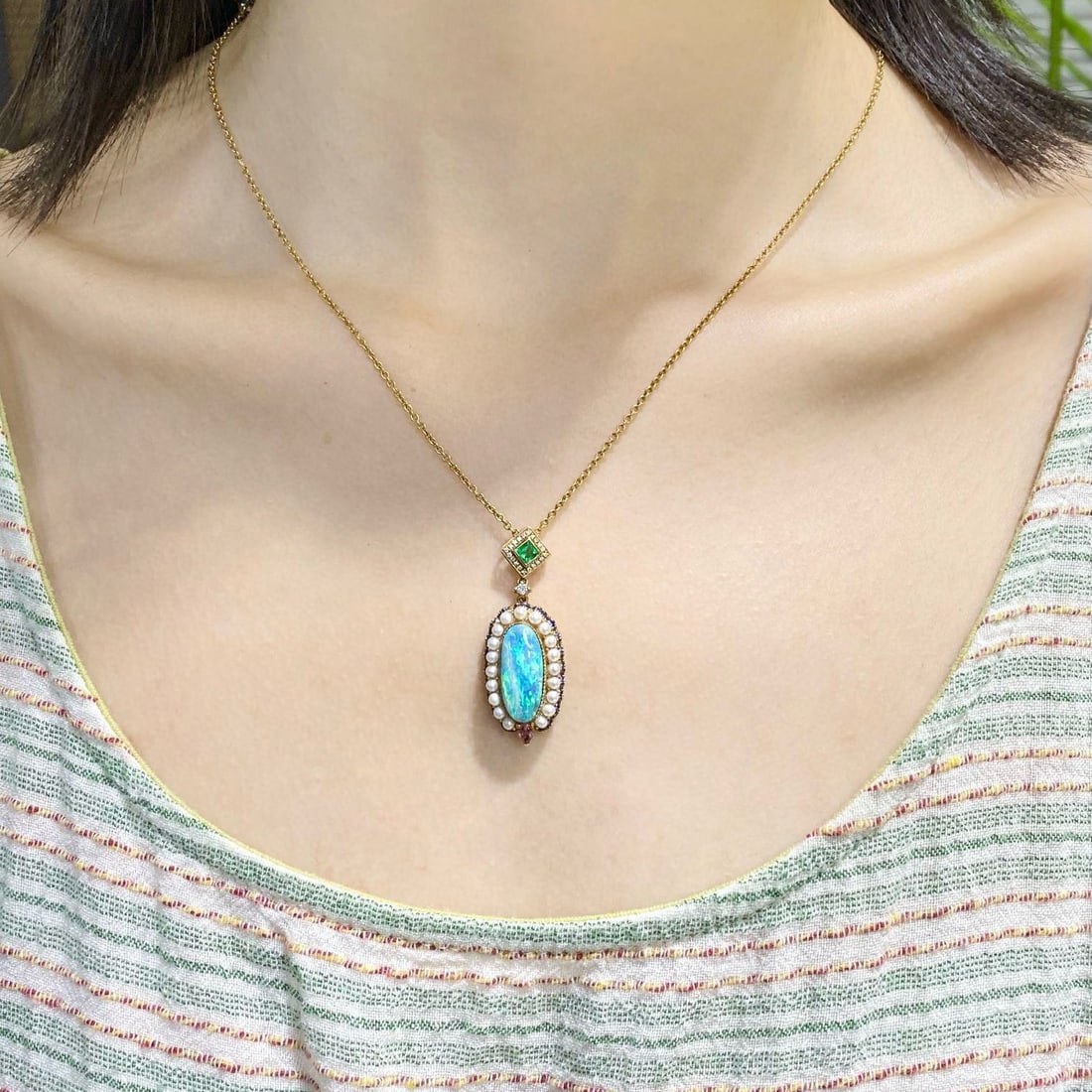 14k Gold 4.3 Ct Natural Opal & Diamond Necklace - 4