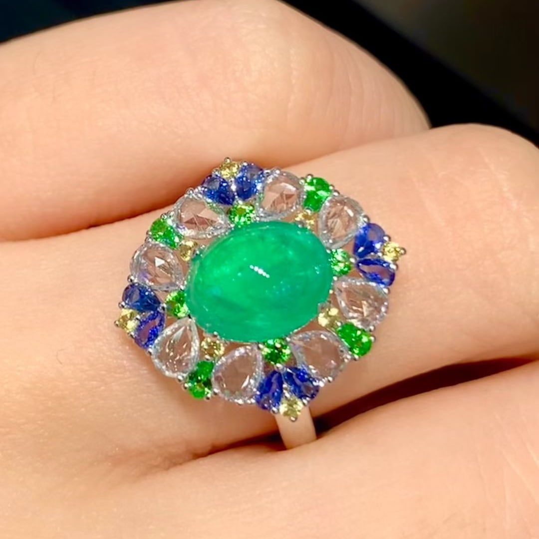 14k Gold 1.8 Ct Natural Emerald & Sapphire & Tsavorite Ring - 4