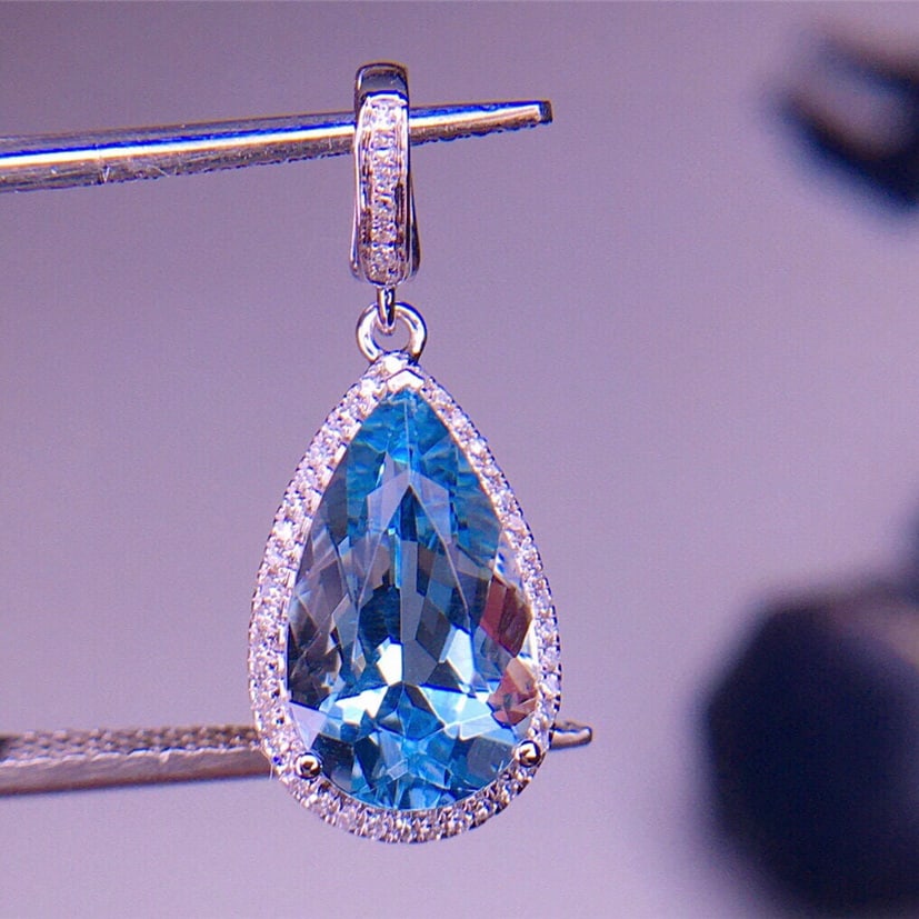 14k Gold 2.32 Ct Natural Aquamarine & Diamond Pendant( Without Chain ): Ref:231088048 // gold content:14k gold // main gemstone:aquamarine // shape:pear // carat weight:2. 32ct // color:santa maria color // treatment:natural // // adjacent gemstone 2 : diamond //