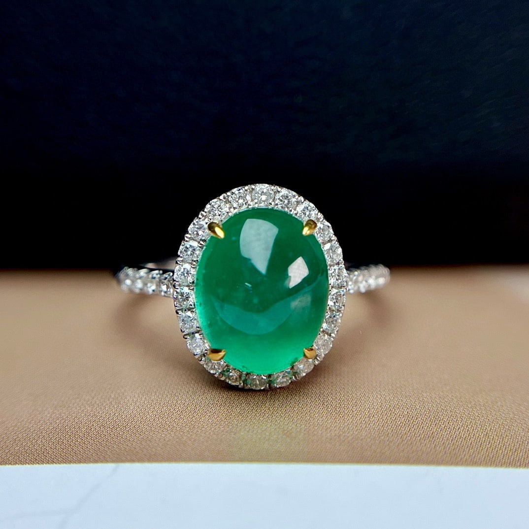 14k Gold 3.80 Ct Vivid Green Natural Emerald & Diamond Ring: Ref:231088067 // gold content:14k gold // ring size:7. 25us // // main gemstone:emerald // shape:oval // carat weight:3. 80ct // color:vivid green // treatment:natural // // adjacent gemstone 2 : diam
