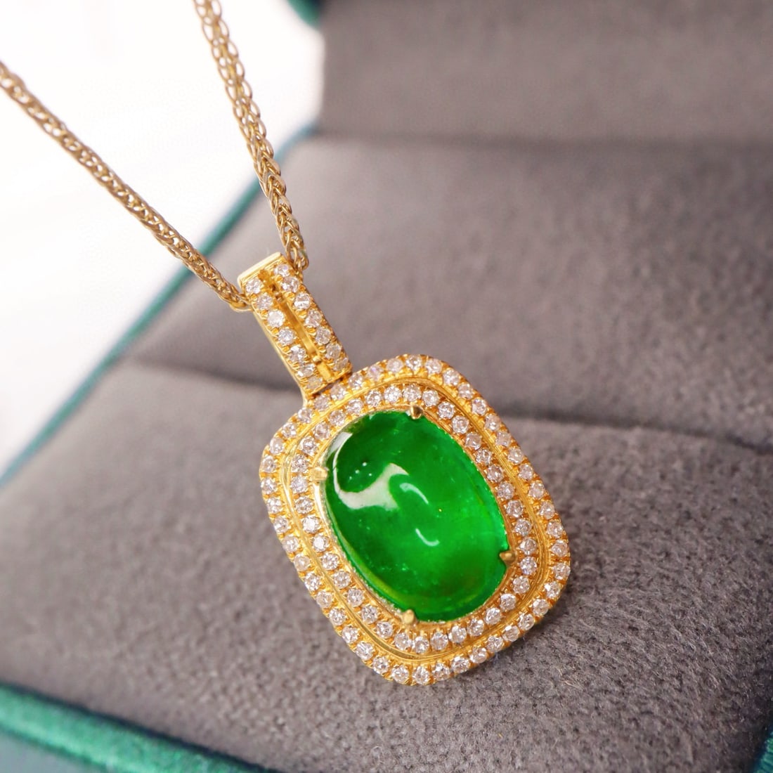 14k Gold 1.96 Ctw Vivid Green Natural Emerald & Diamond Pendant( Without Chain ) - 3