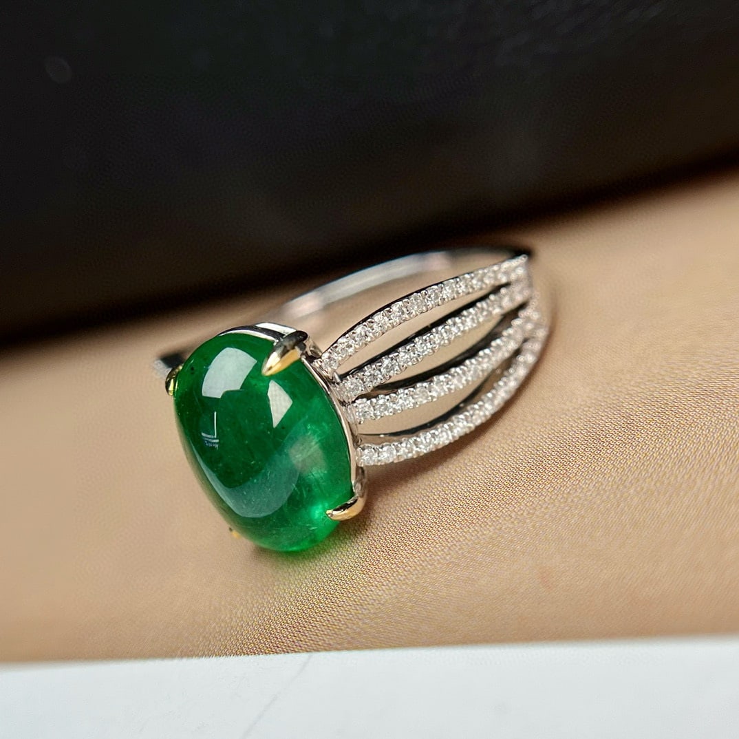 14k Gold 2.90 Ct Vivid Green Natural Emerald & Diamond Ring - 3