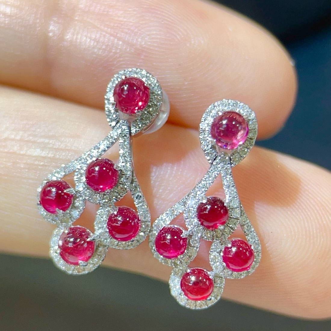 14k Gold 3.34 Ctw Natural Ruby & Diamond Earrings: Ref:231088154 // gold content:14k gold // main gemstone:ruby // shape:round // carat weight:3. 0ct // color:red // treatment:natural // cut grade:g // // adjacent gemstone 2 : diamond // shape:round