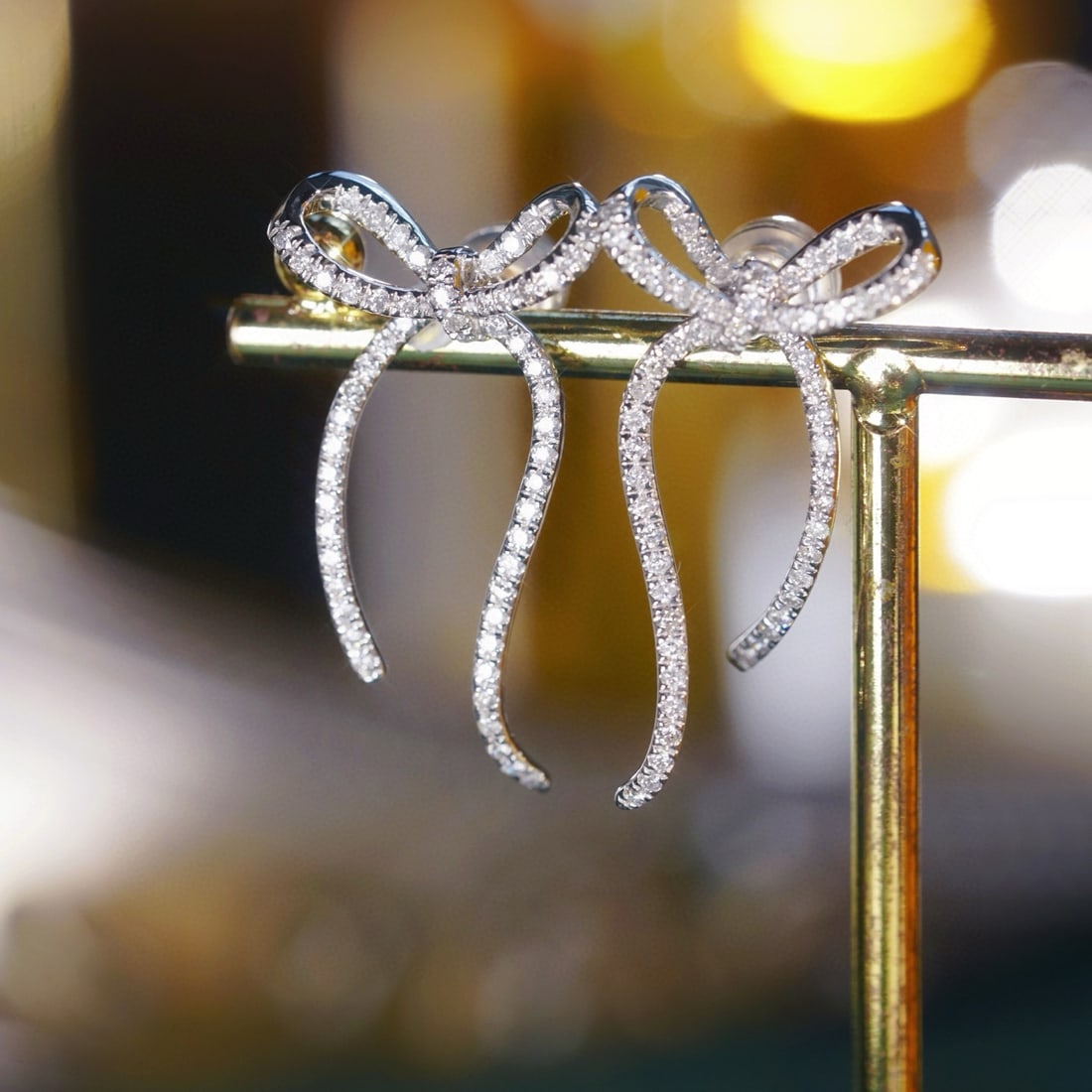 14k Gold 0.76 Ct Natural H Diamond Earrings - 5