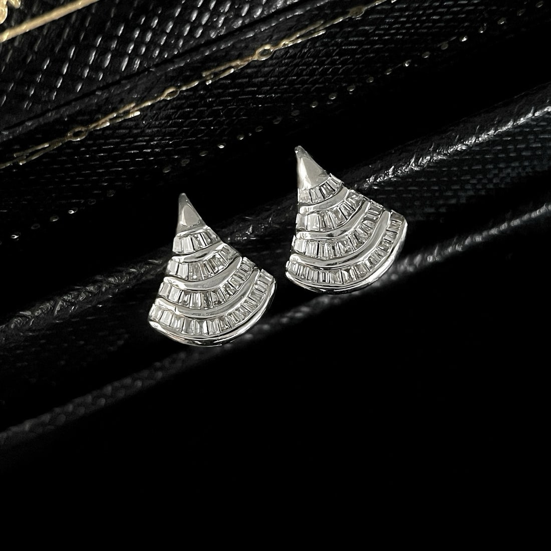 14k Gold 0.42 Ct Natural H Diamond Earrings - 4