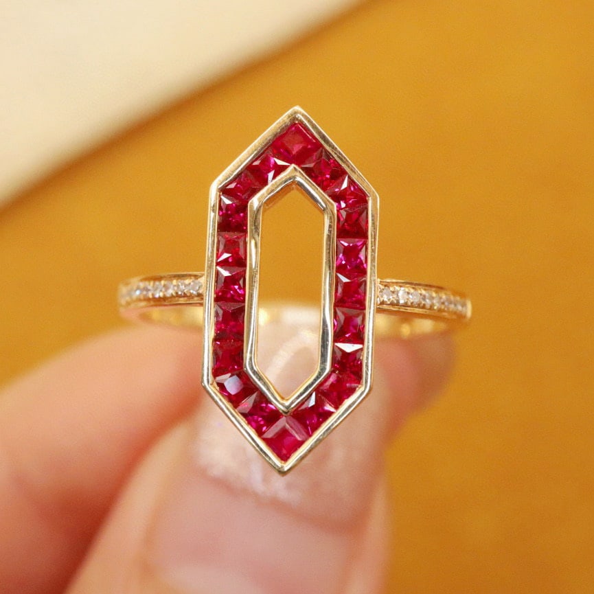 14k Gold 0.79 Ctw Natural Ruby & Diamond Ring: Ref:231088182 // gold content:14k gold // ring size:7. 25us // // main gemstone:ruby // shape:princess // carat weight:0. 74ct // color:red // treatment:natural // // adjacent gemstone 2 : diamond //