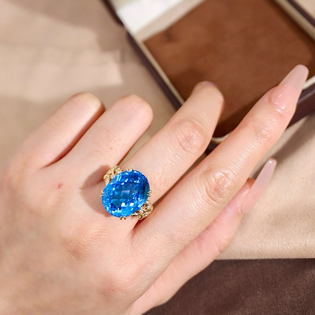 14k Gold 20.38 Ctw Natural Topaz & Diamond Ring - 8