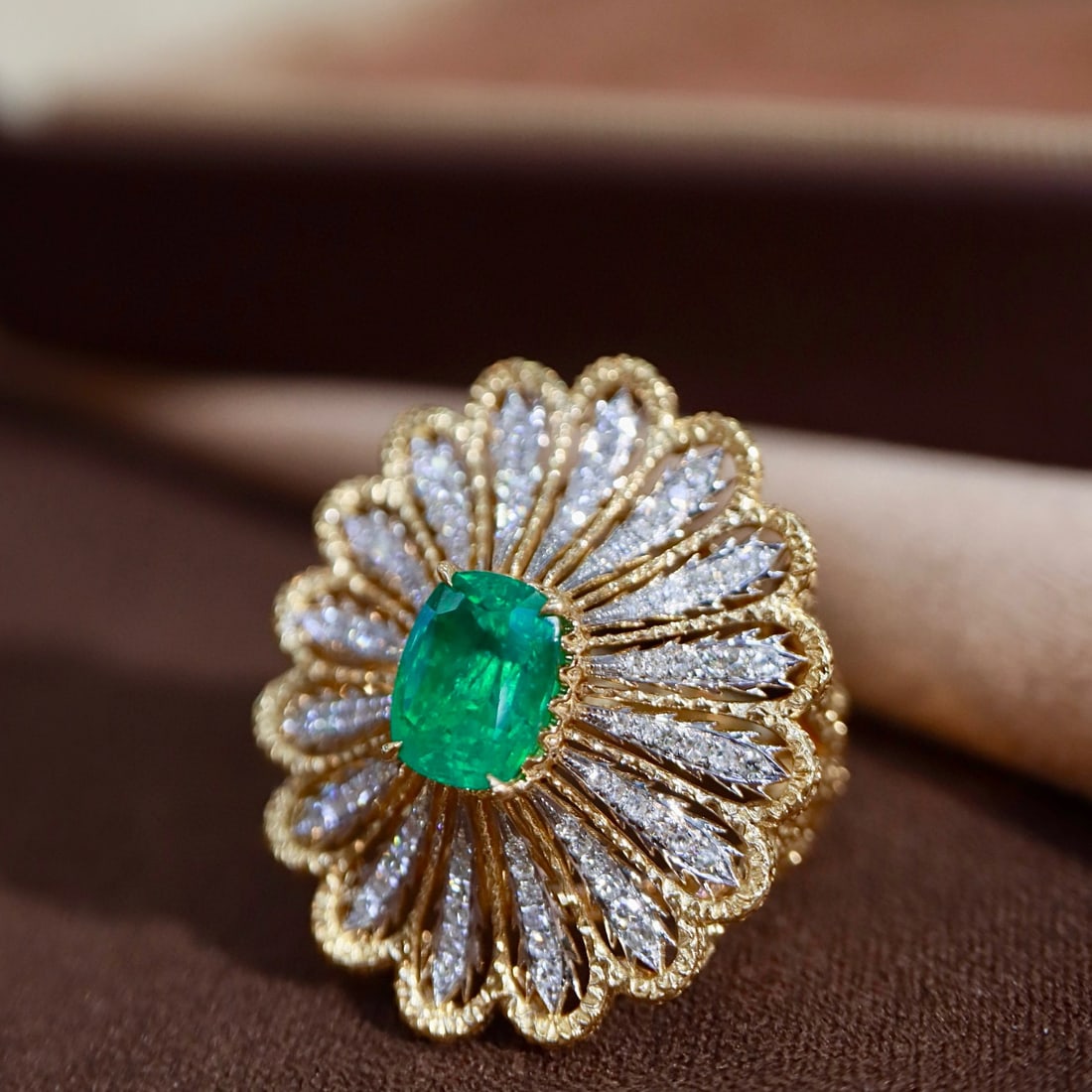 14k Gold 1.84 Ctw Natural Emerald & Diamond Ring - 7