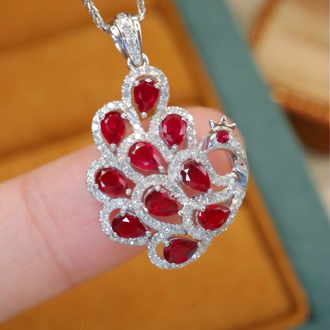 14k Gold 1.59 Ctw Natural Ruby & Diamond Pendant( Without Chain ): Ref:231088313 // gold content:14k gold // main gemstone:ruby // shape:pear // carat weight:1. 23ct // color:pigeonblood red // treatment:natural // // adjacent gemstone 2 : diamond // number of