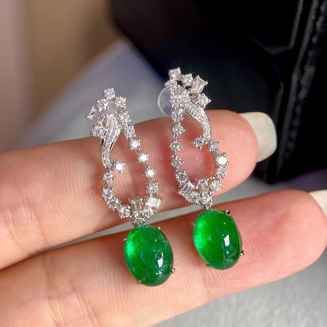 14k Gold 6.94 Ctw Vivid Green Natural Emerald & Diamond Earrings - 3