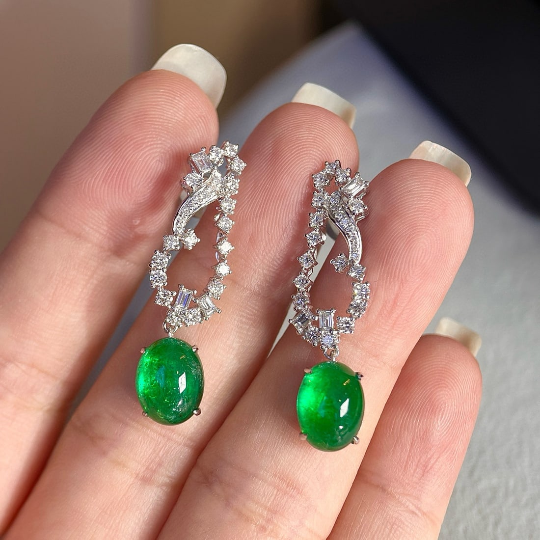 14k Gold 6.94 Ctw Vivid Green Natural Emerald & Diamond Earrings - 5