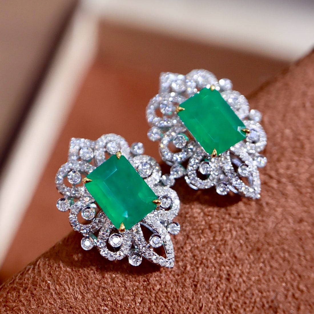 14k Gold 2.45 Ctw Natural Emerald & Diamond Earrings - 2