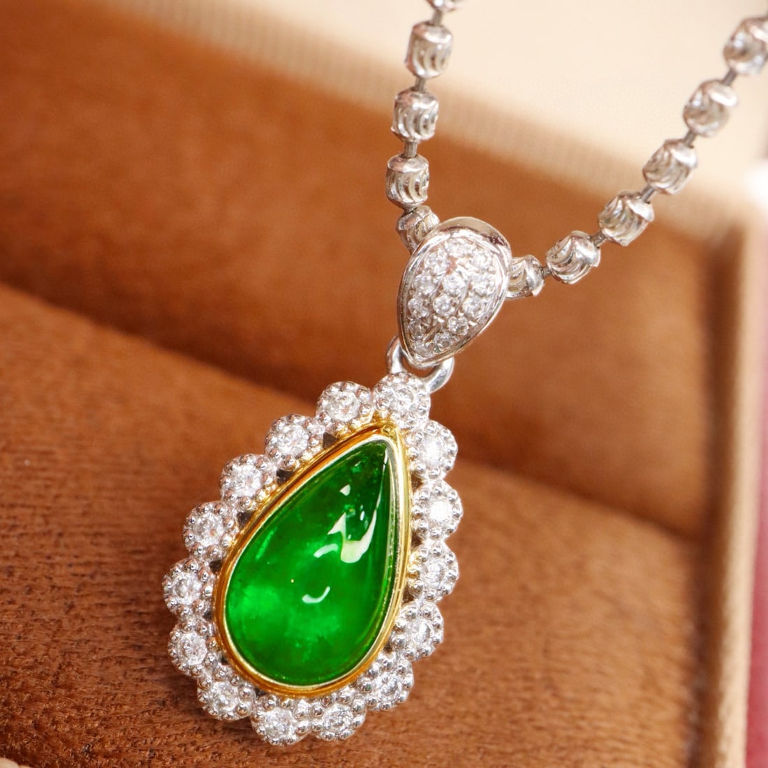14k Gold 1.34 Ctw Vivid Green Natural Emerald & Diamond Pendant( Without Chain ) - 5