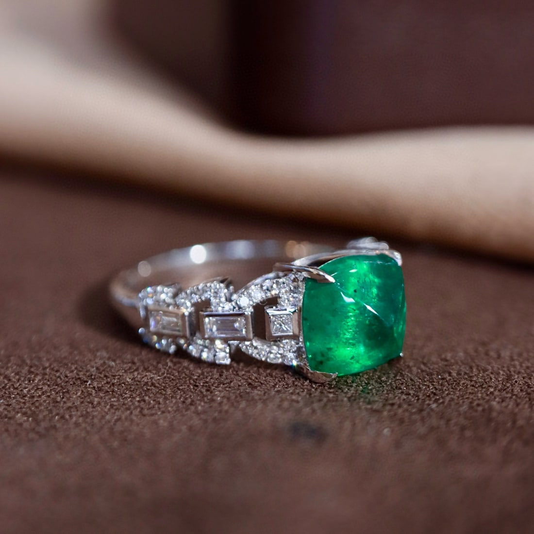 14k Gold 2.78 Ctw Vivid Green Natural Emerald & Diamond Ring - 6