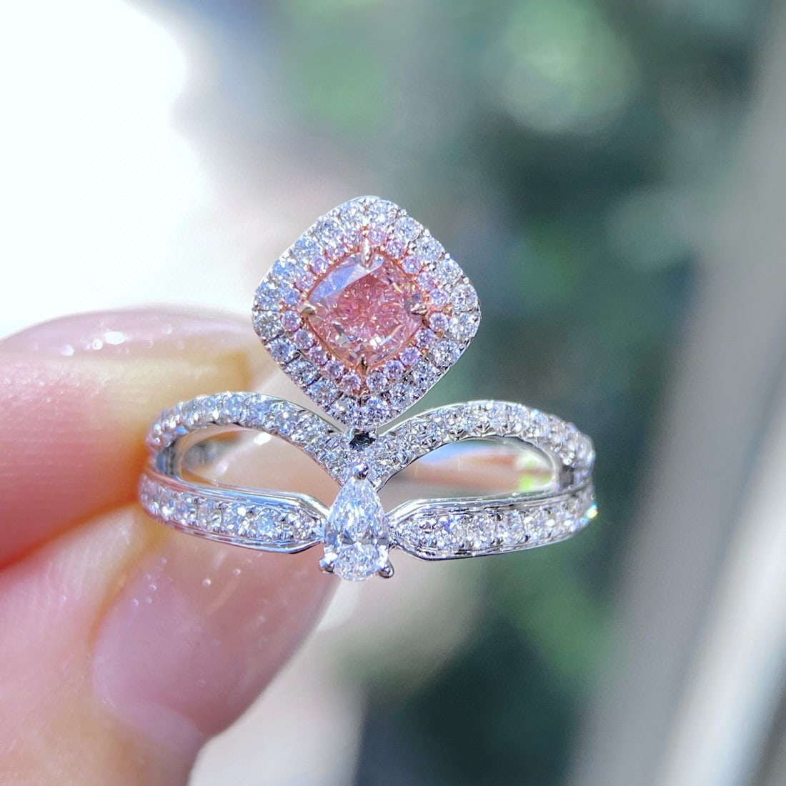 14k Gold 1.03 Ctw Natural Pink Diamond & Diamond Ring: Ref:231088390 // gold content:14k gold // ring size:7. 25us // // main gemstone:pink diamond // shape:cushion // carat weight:0. 5ct // color:pink // treatment:natural // // adjacent gemstone 2 :