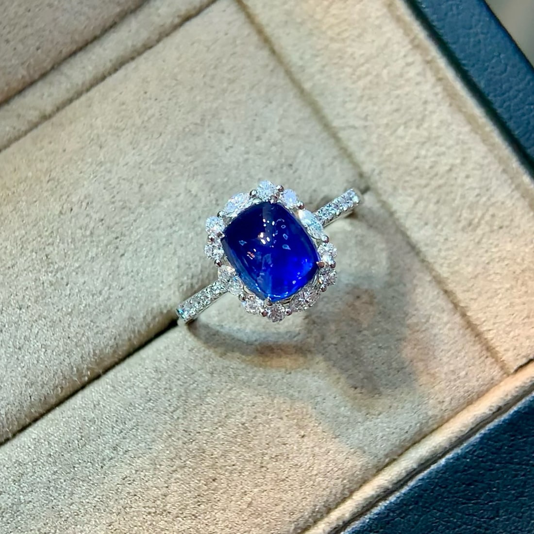 14k Gold 2.61 Ctw Natural Sapphire & Diamond Ring: Ref:231088422 // gold content:14k gold // ring size:7. 25us // // main gemstone:sapphire // shape:sugar-loaf // carat weight:2. 27ct // color:royal blue // treatment:natural // // adjacent gemstone 2 