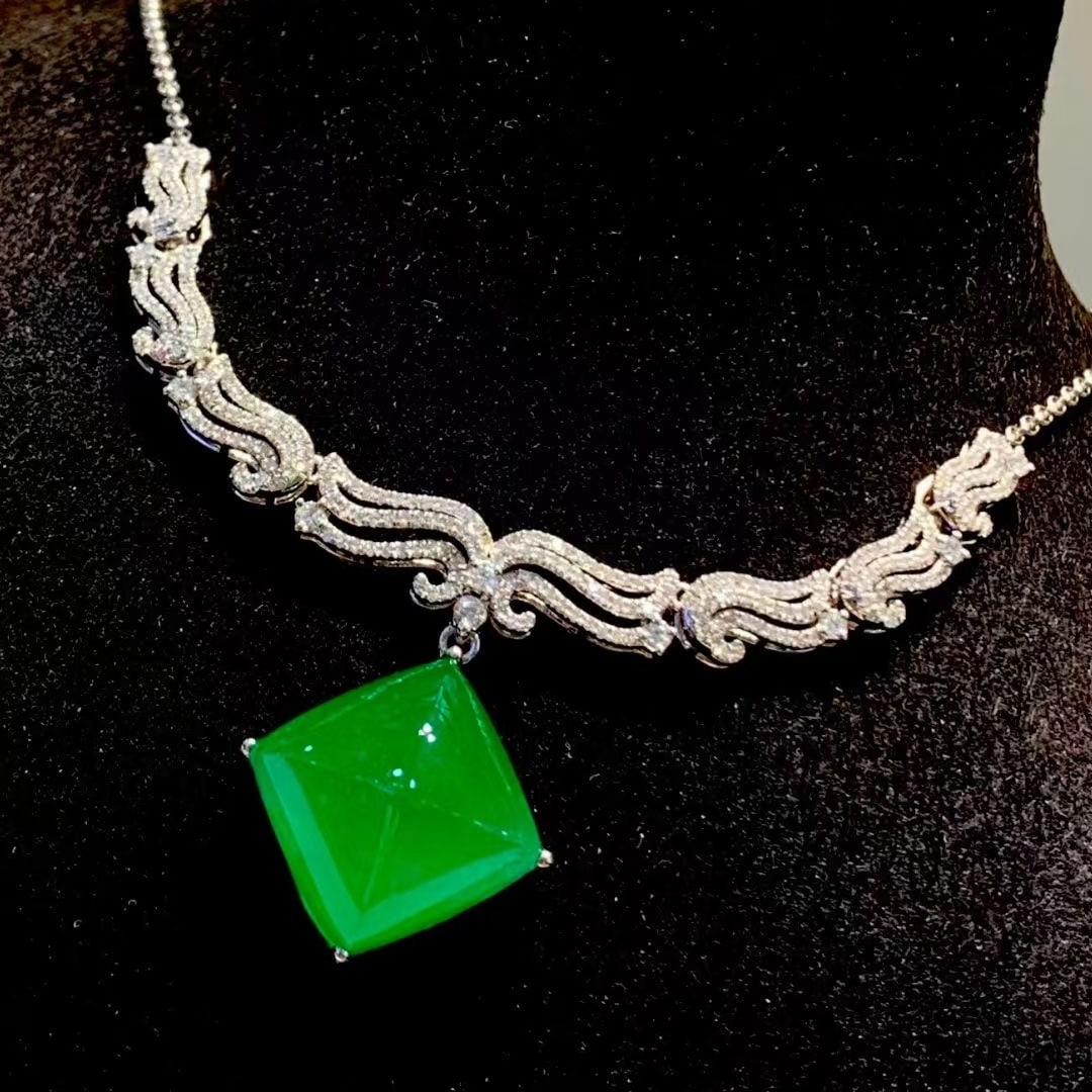 14k Gold 12.00 Ct Natural Emerald & Diamond & Sapphire Necklace - 2