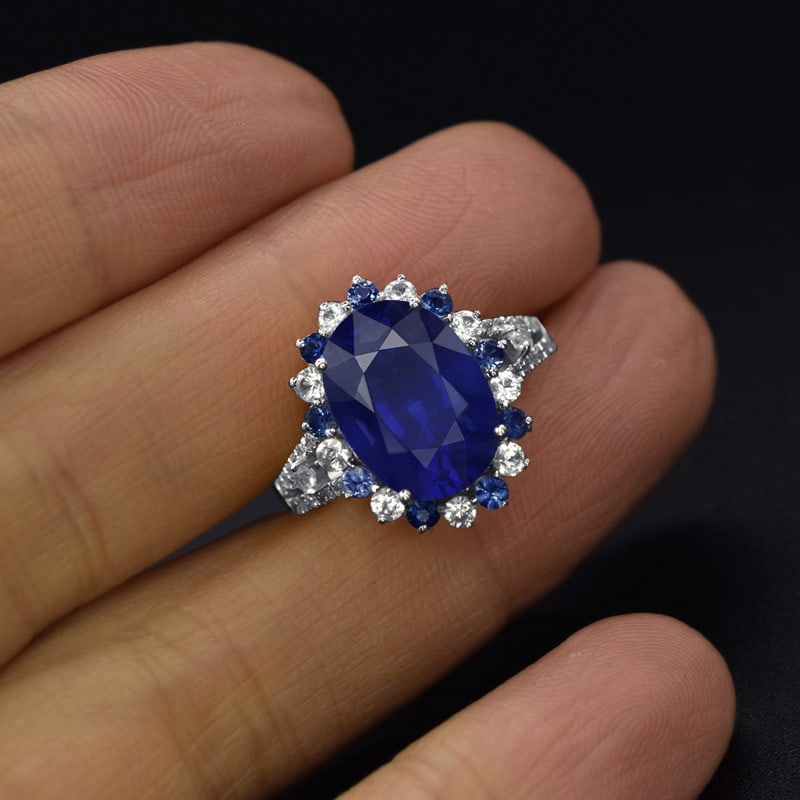 14k Gold 5.34 Ctw Natural Sapphire & Diamond & Sapphire Ring - 2
