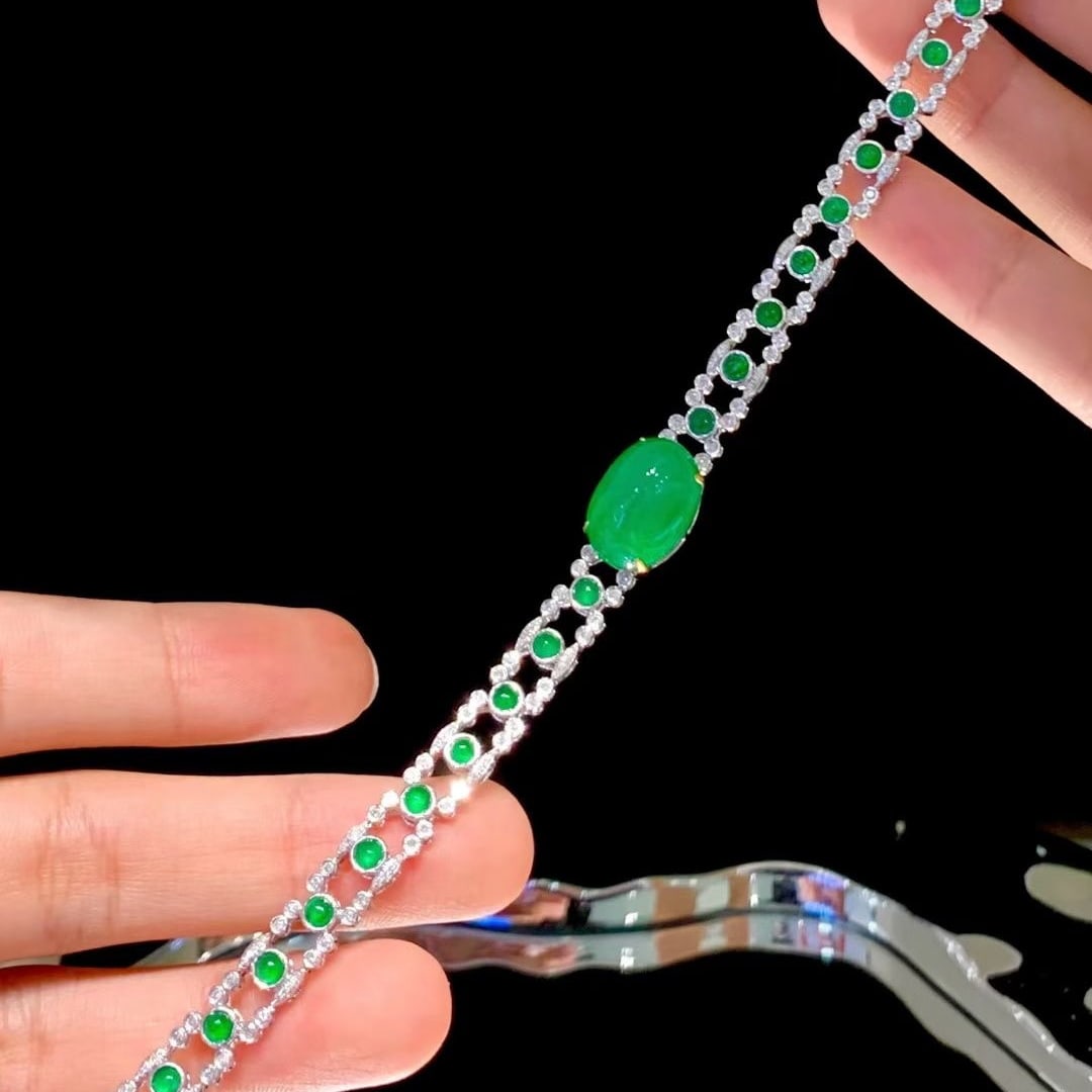 14k Gold 9.1 Ct Natural Emerald & Diamond Bracelet - 2