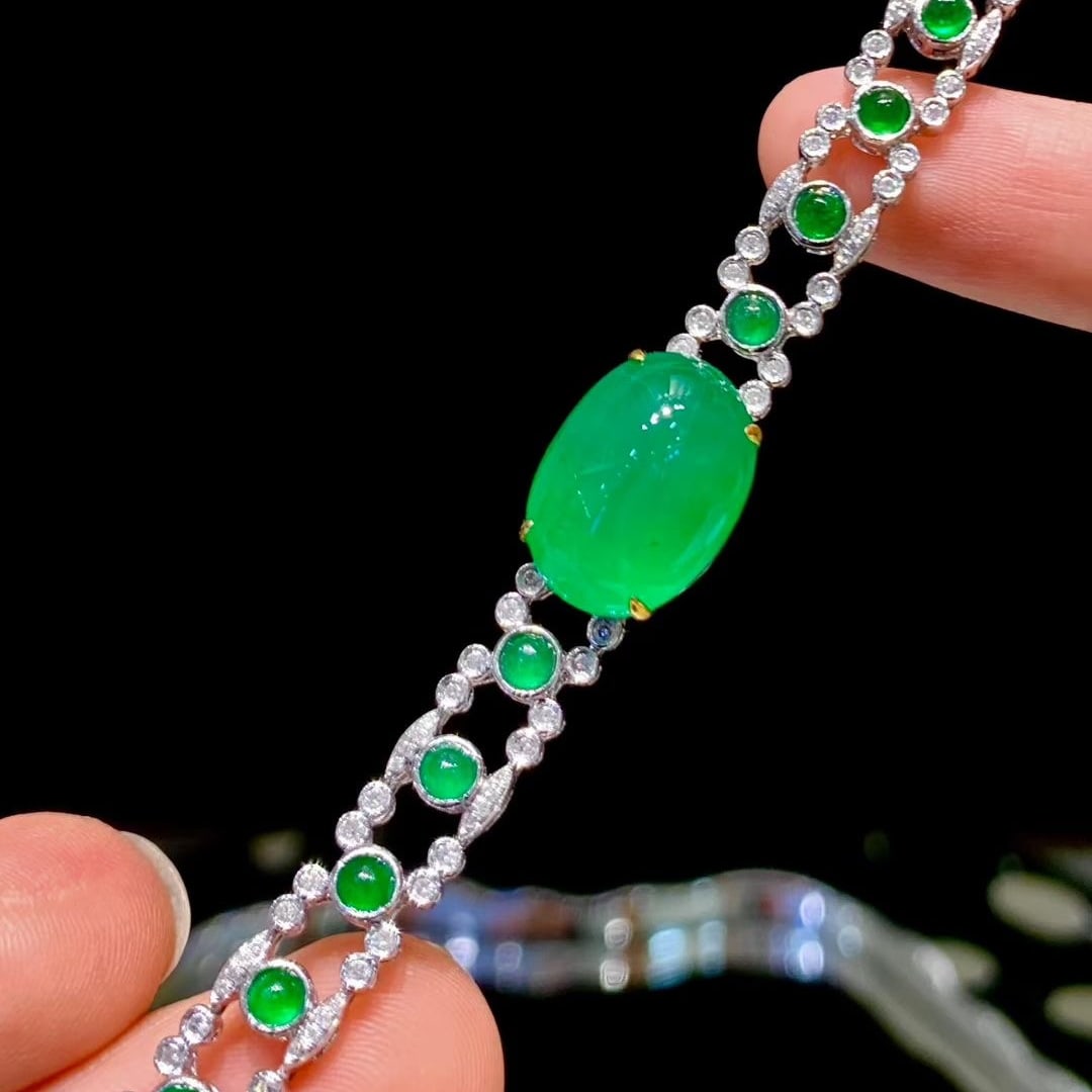 14k Gold 9.1 Ct Natural Emerald & Diamond Bracelet - 3