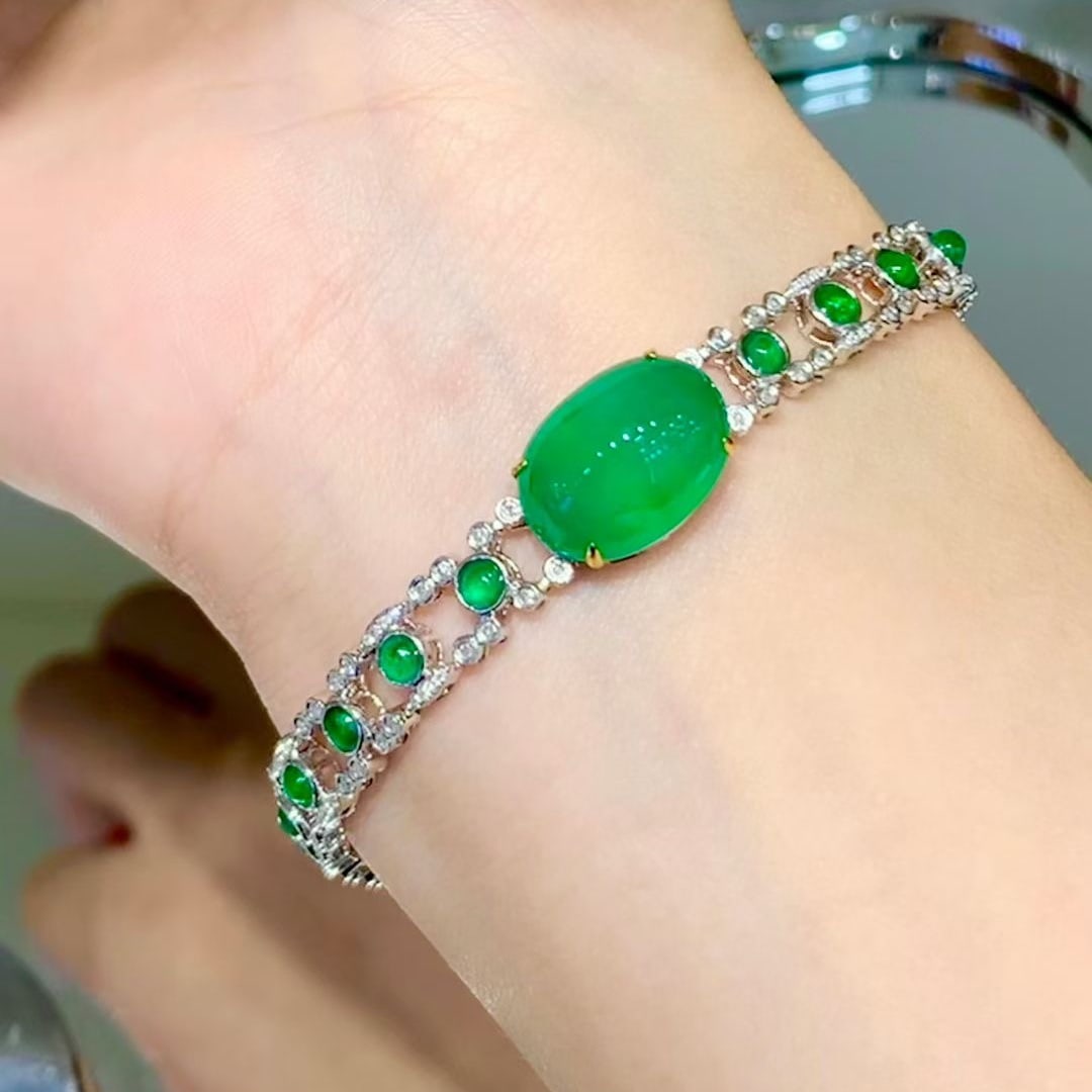 14k Gold 9.1 Ct Natural Emerald & Diamond Bracelet - 5